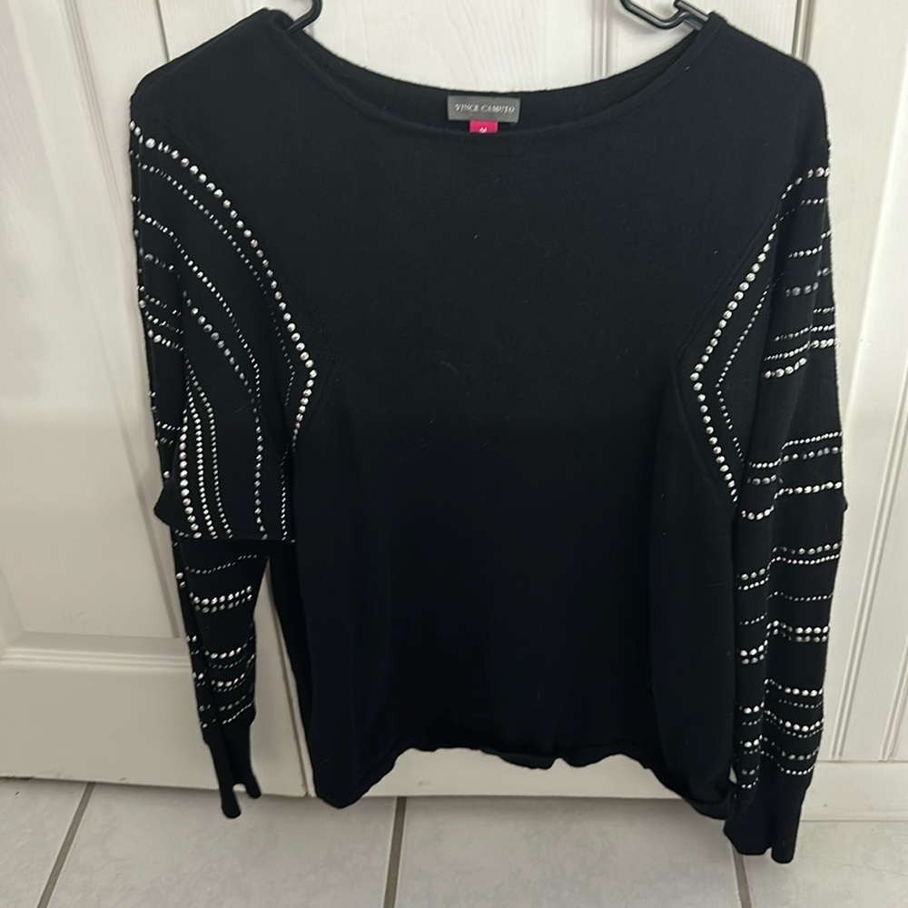 Vince camuto black sweatshirt with sparkles M